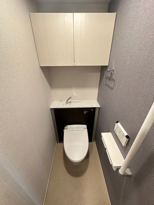 物件内観写真11　(トイレ)