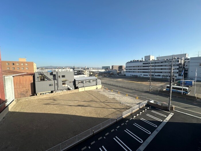 物件内観写真15　(室内からの展望)