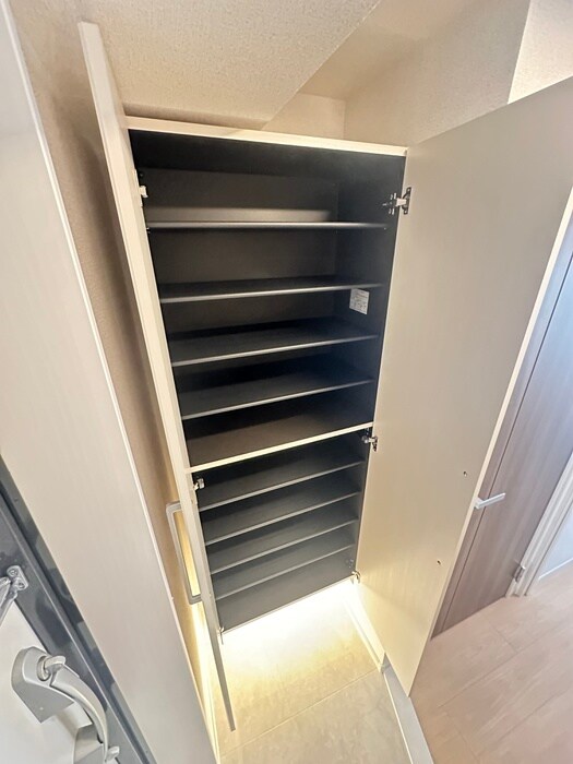 物件内観写真16　(靴箱)