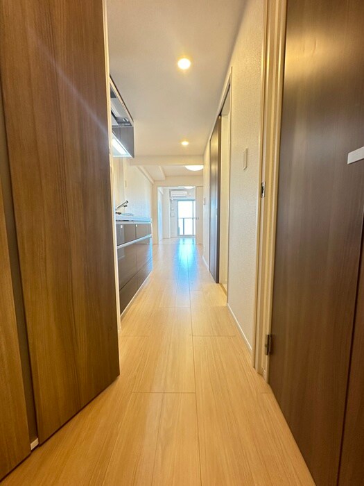 物件内観写真19　(廊下)
