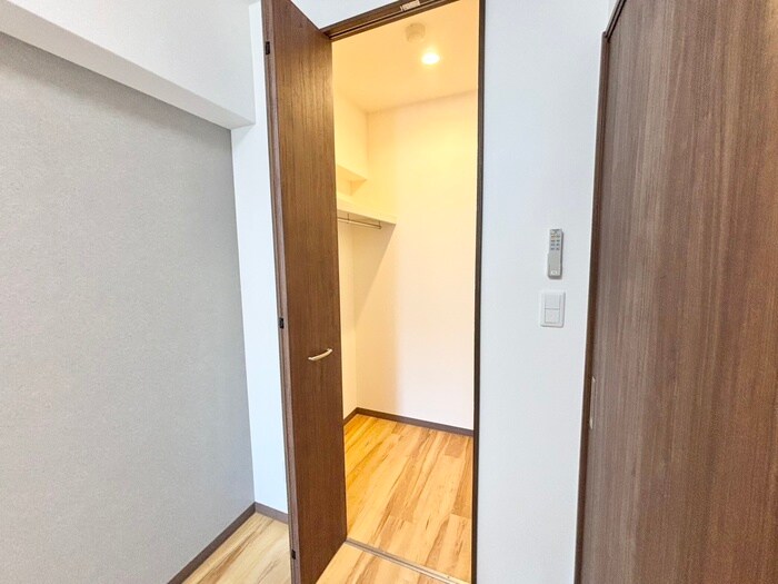 物件内観写真15　(収納)