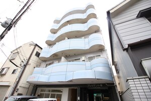 プレジデント楠外観写真