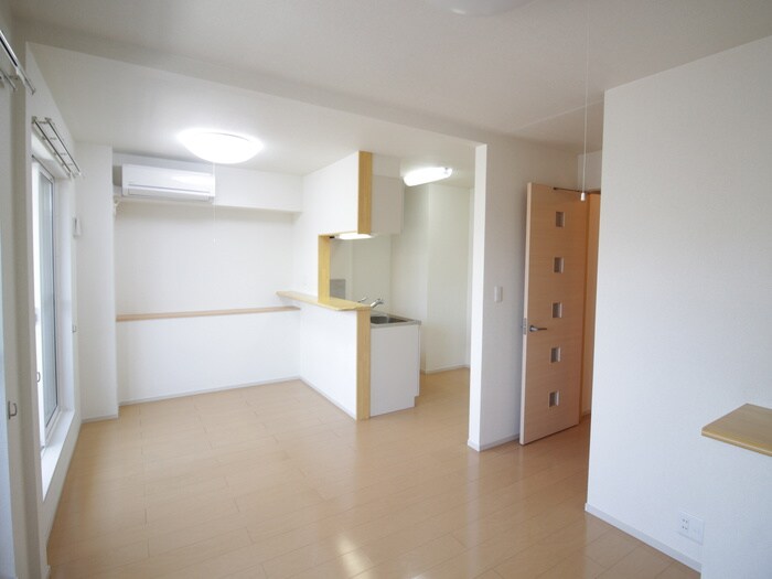 物件内観写真14　(内観写真)