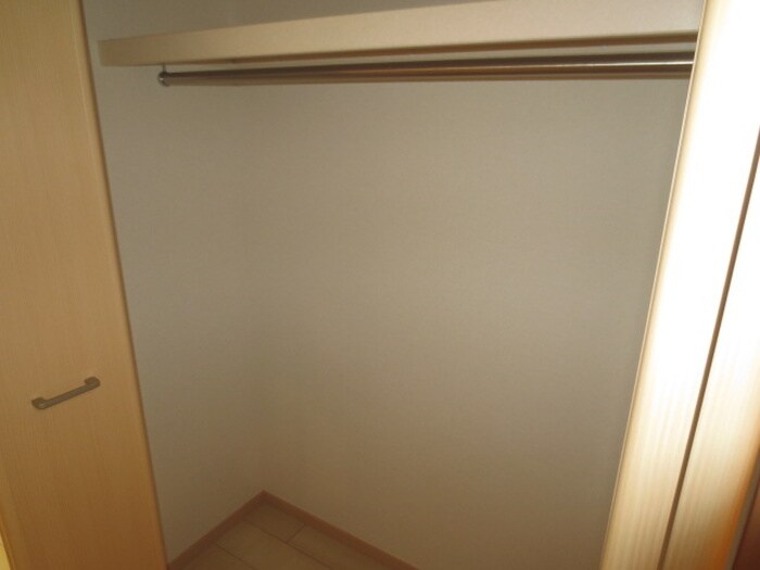 物件内観写真9　(収納)