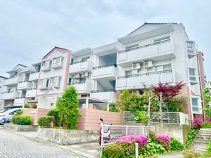 高槻阿武山二番街東E02号棟(202)外観写真