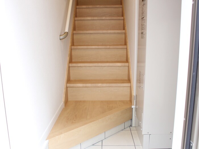物件内観写真7　(玄関)