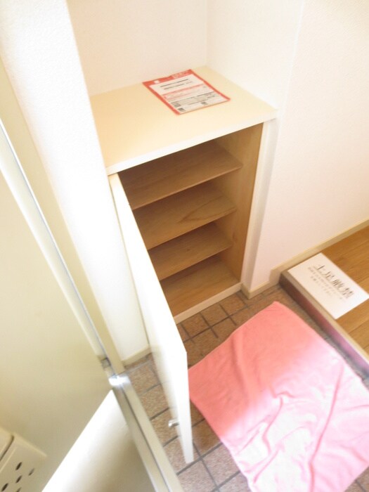 物件内観写真17　(靴箱)