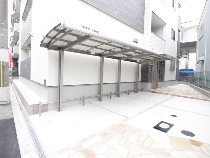 物件外観写真4　(駐輪場)