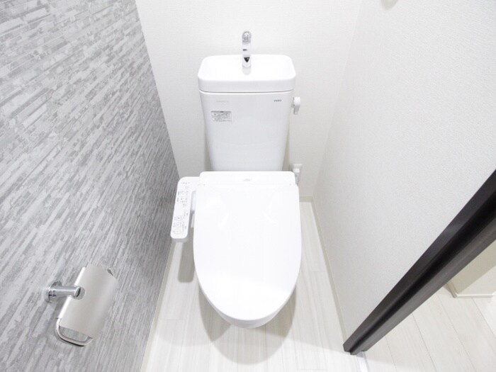 物件内観写真15　(トイレ)