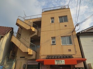 香川ビル外観写真