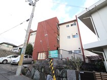 栗ヶ谷マンションの外観写真