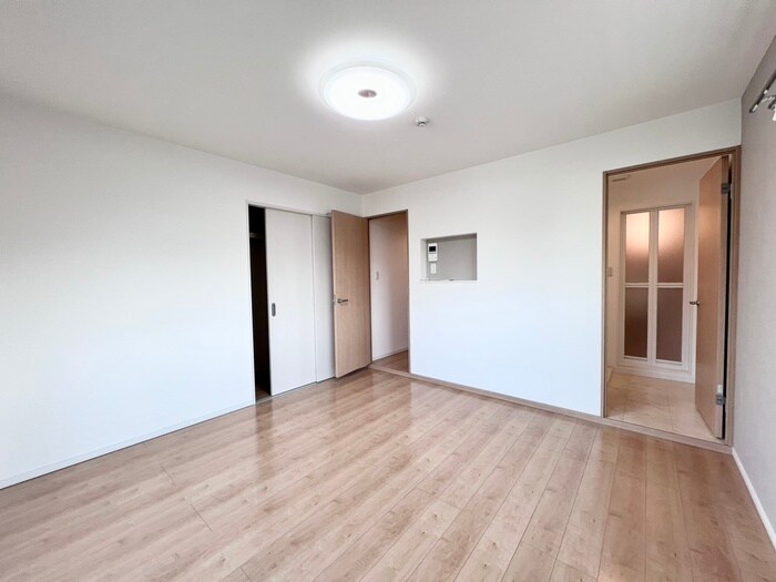 物件内観写真8　(居室)