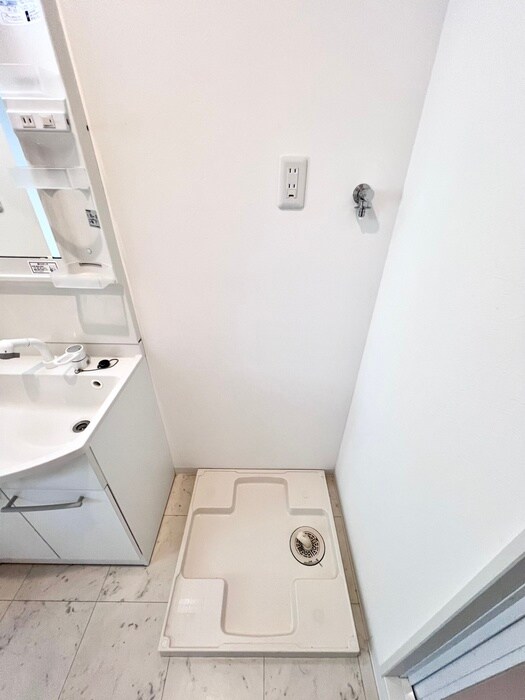 物件内観写真15　(洗濯機置場)