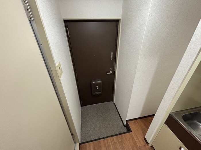 物件内観写真15　(玄関)