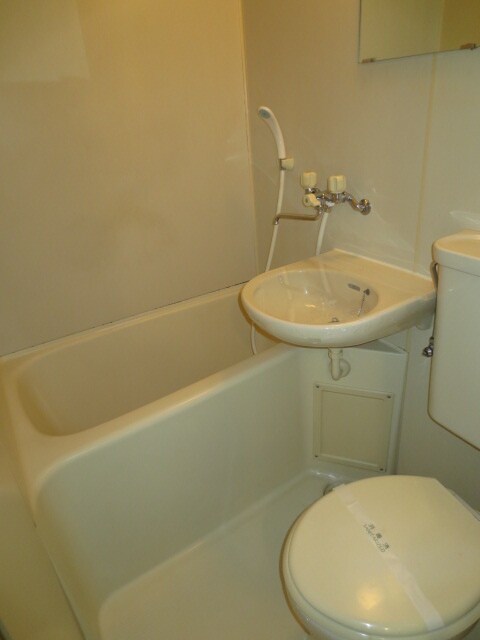 物件内観写真12　(バス／シャワールーム等)