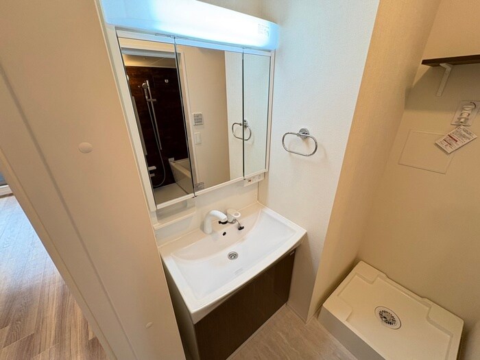 物件内観写真11　(洗面)