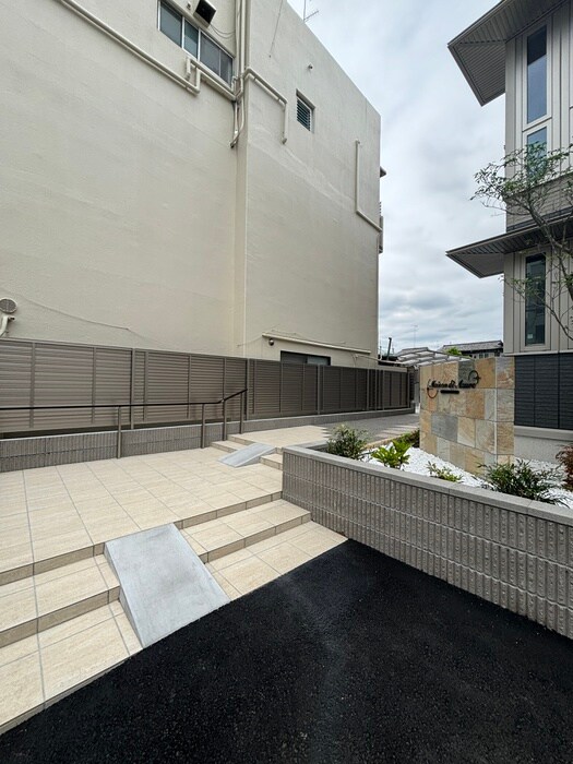 物件外観写真6　(外観写真)