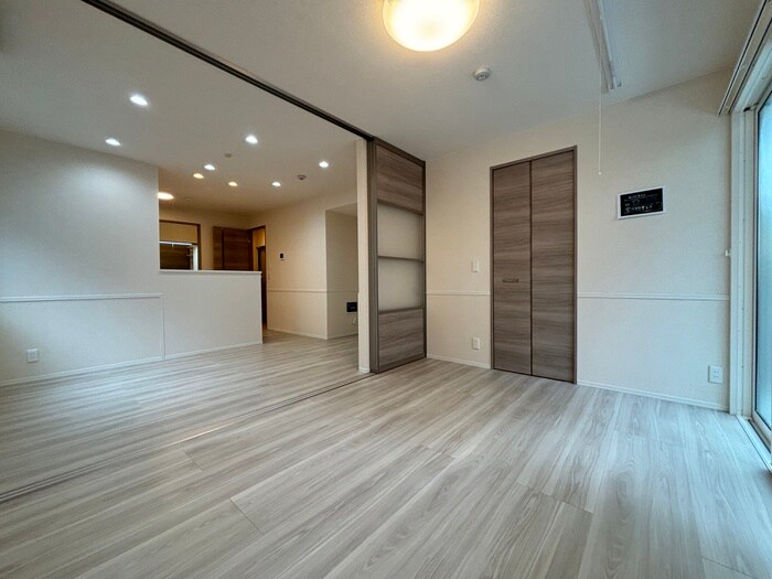 物件内観写真15　(居室)