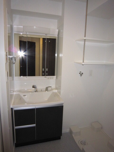 物件内観写真9　(洗面)