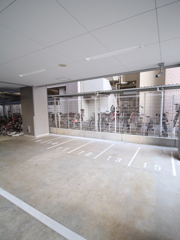 バイク置き場