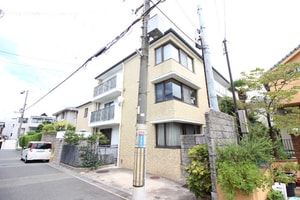 ファミーユ豊中上野西（202）外観写真