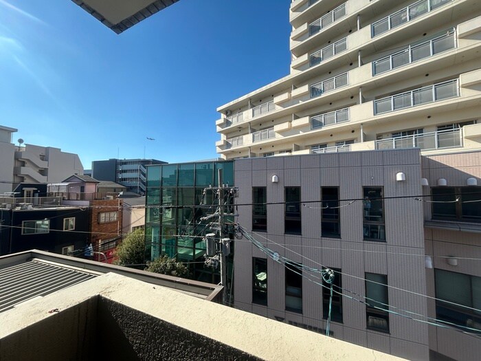 物件内観写真22　(室内からの展望)