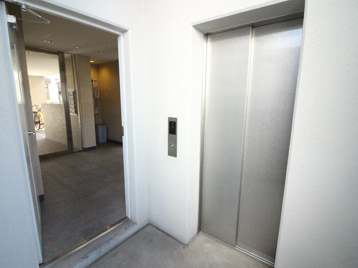 物件外観写真6　(建物設備)