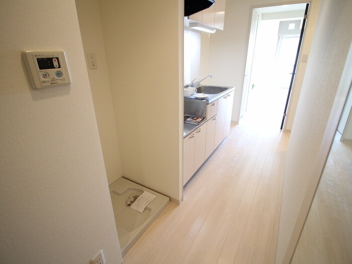 物件内観写真18　(洗濯機置場)