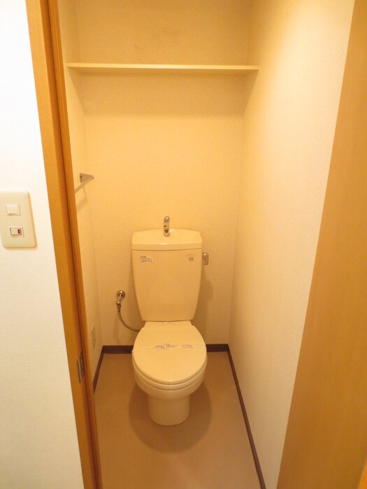 物件内観写真11　(トイレ)