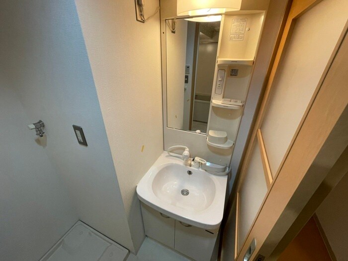 物件内観写真12　(洗面)