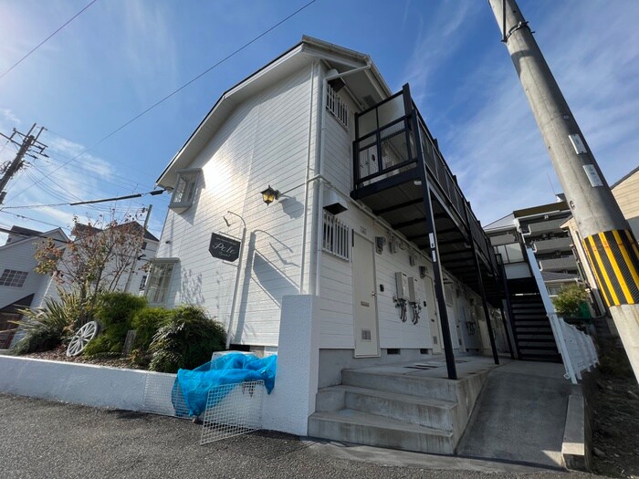 物件外観写真1　(外観写真)