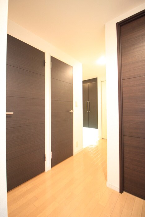 物件内観写真19　(廊下)