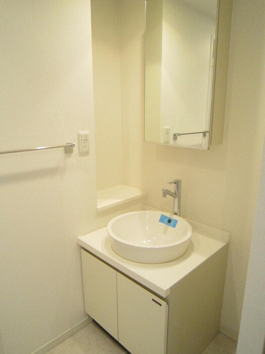 物件内観写真9　(洗面)