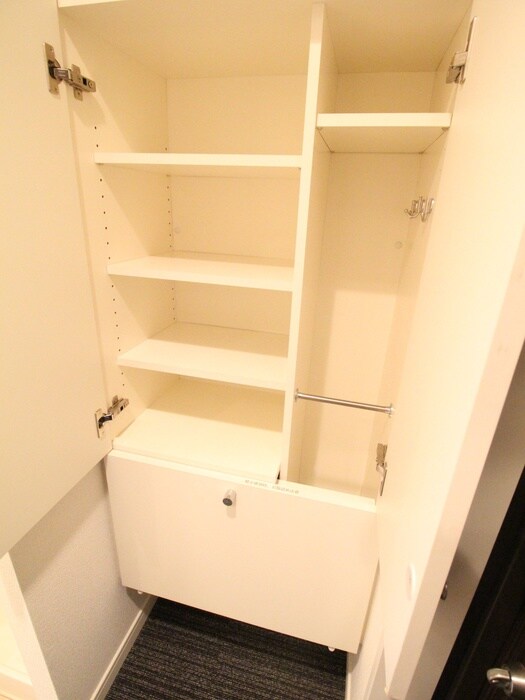 物件内観写真18　(靴箱)