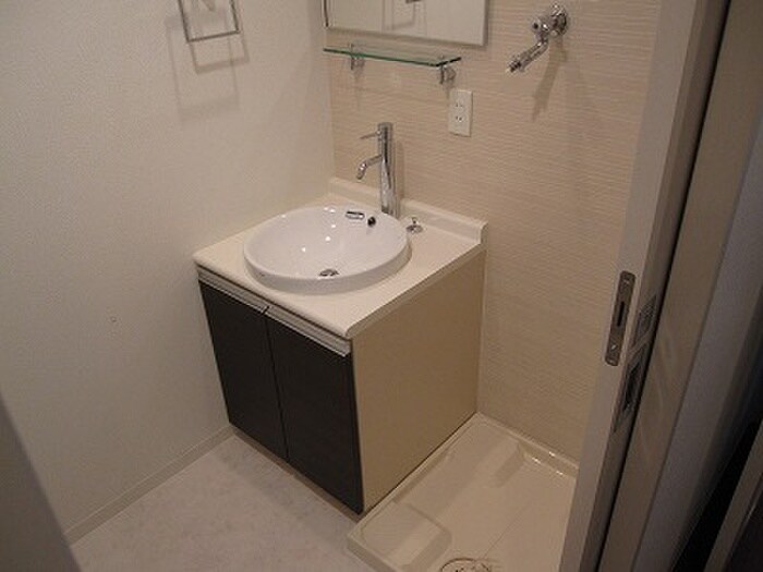 物件内観写真11　(洗濯機置場)