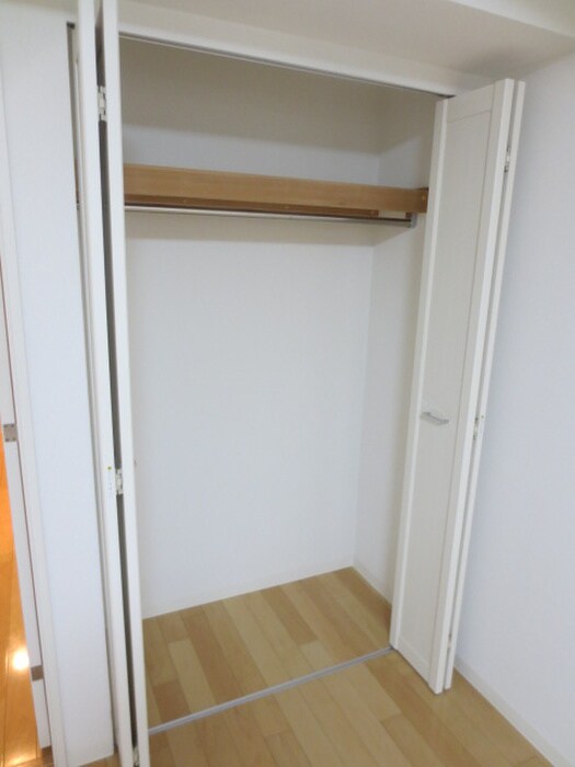 物件内観写真13　(収納)