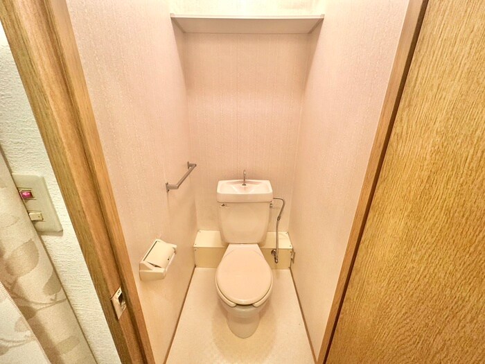 物件内観写真15　(トイレ)