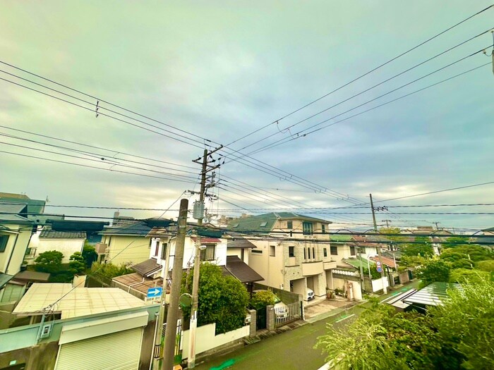 物件内観写真18　(室内からの展望)