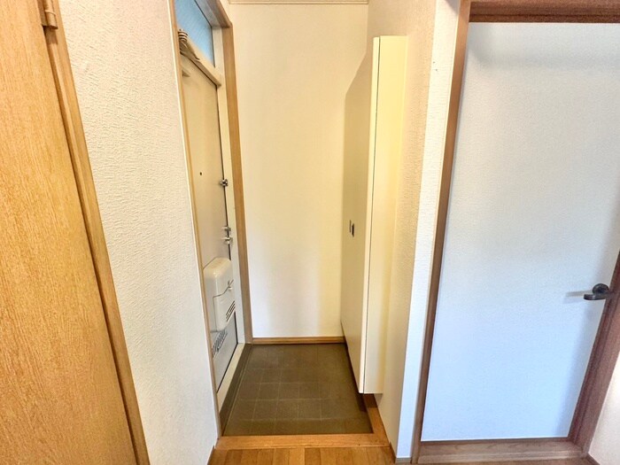 物件内観写真19　(玄関)