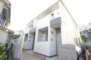 クレメント松本外観写真