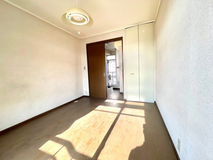 物件内観写真6　(居室)