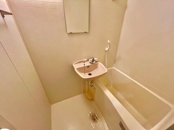 バス／シャワールーム等