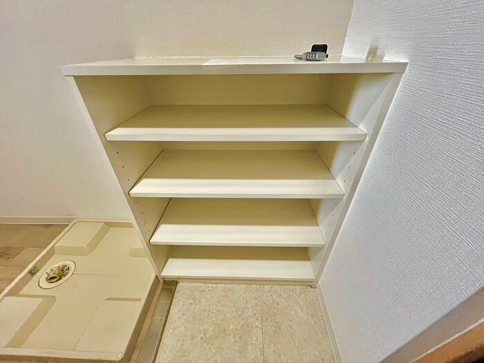 物件内観写真18　(靴箱)