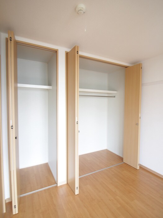 物件内観写真10　(収納)