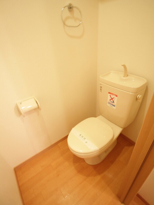 物件内観写真13　(トイレ)