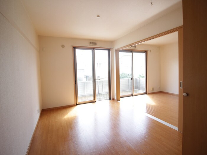 物件内観写真22　(居室)