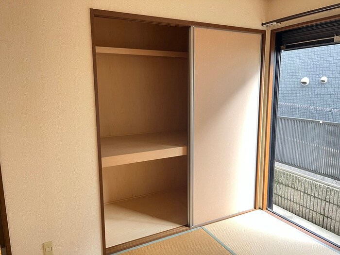 物件内観写真16　(収納)