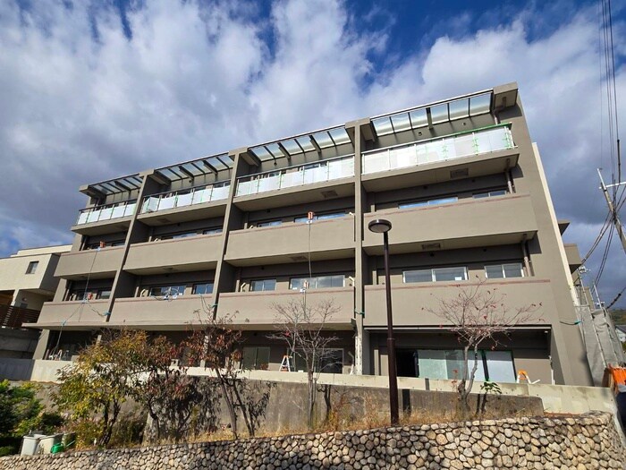 物件外観写真3　(外観写真)