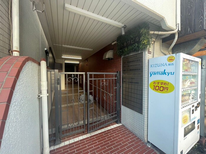 常盤ビルのエントランス部分