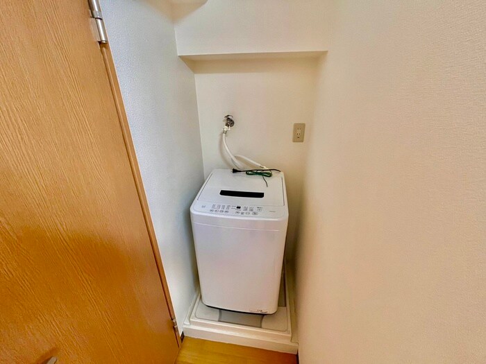 物件内観写真15　(洗濯機置場)